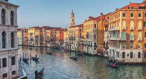 Conjuring Venice – Writing historical fiction with all five senses